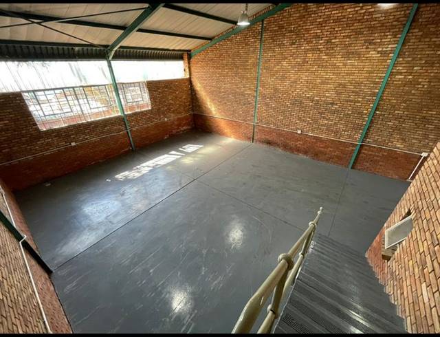 INDUSTRIAL PROPERTY TO RENT IN HENNOPSPARK